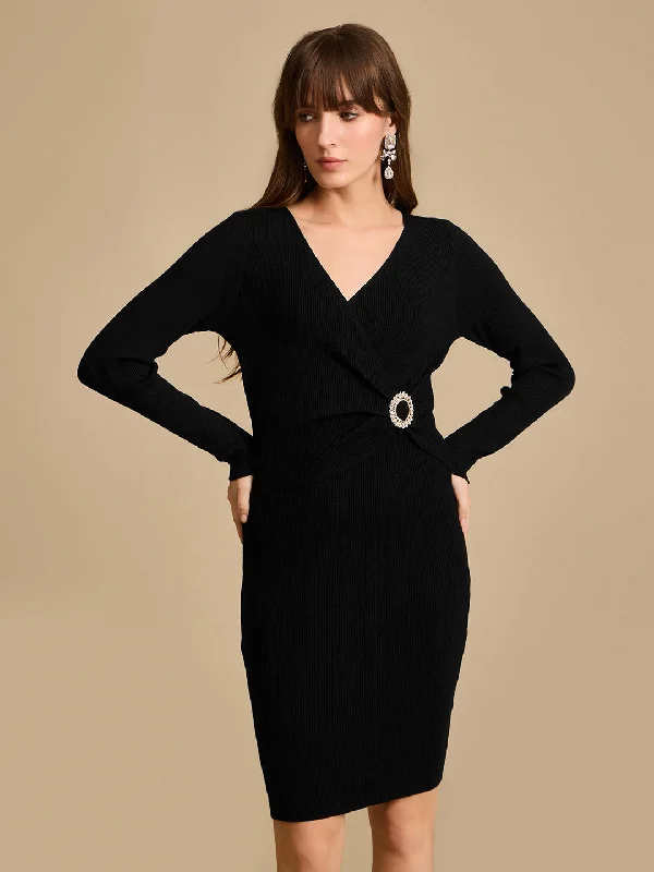 Midi Dresses for Group Outing -Winter Midi Dress  With Glam Buckle