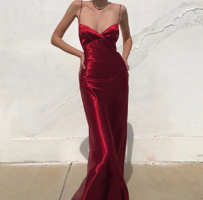 Evening Dress in Bold Silk -Midi Dresses for Game Chill -Evening Dress in Bold Silk -Sexy Sheath Spaghetti Straps Red Long Prom/Evening Dress with Backless c2513