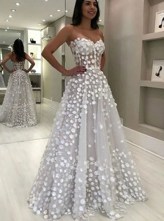 Evening Dress with Puff Hem -Midi Dresses in Dainty Prints -Evening Dress with Puff Hem -Sweetheart Strapless Long Prom Dresses White Tulle Appliques Evening Dresses Long Floor Length Womens Dresses C2247