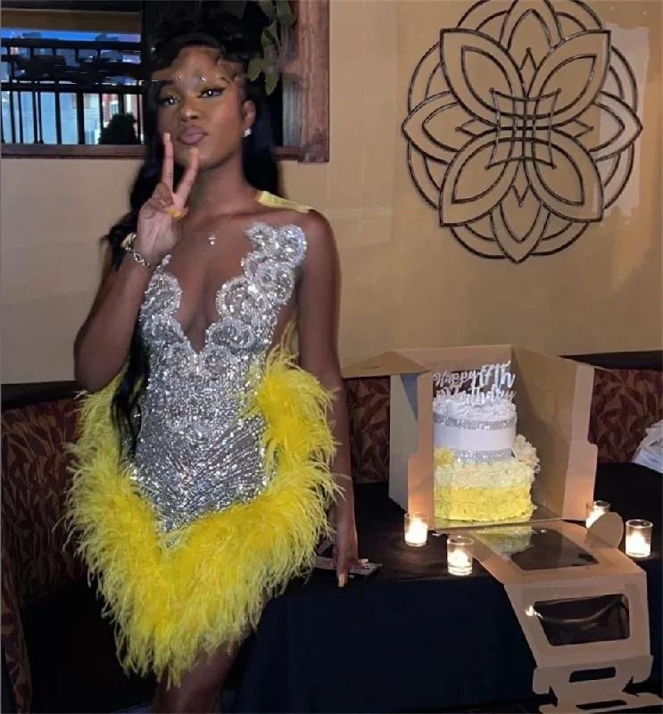 Yellow O Neck Short Prom Dresses Beaded Birthday Party Gowns Crystal Rhinestone Celebrity Dress Feathers Formal Mini Cocktail